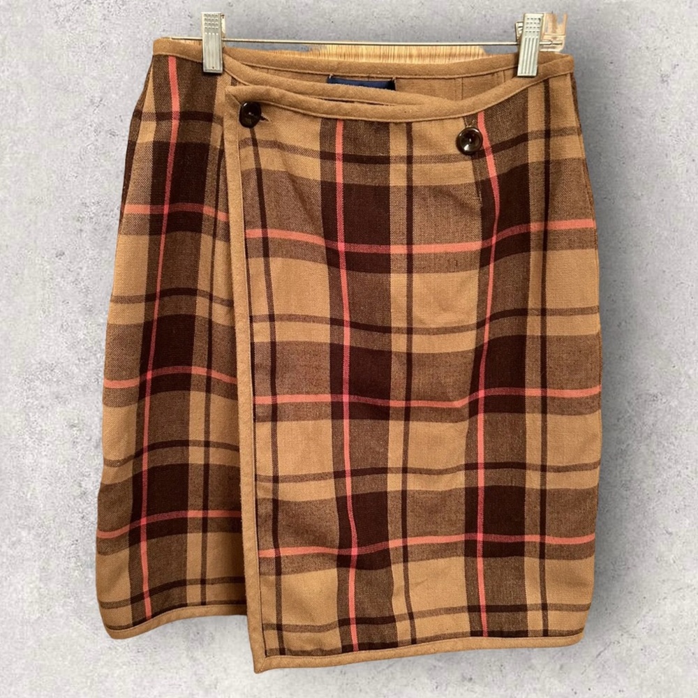 Evan-Picone Wrap Style Khaki & Orange Plaid Skirt, Size 10 poly/rayon blend